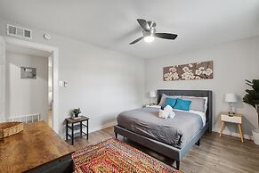 Stylish 1BR Near UT Highland Evonify