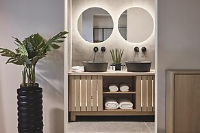 Cama Luxury Suites Glyfada