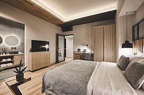 Cama Luxury Suites Glyfada