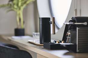 Cama Luxury Suites Glyfada