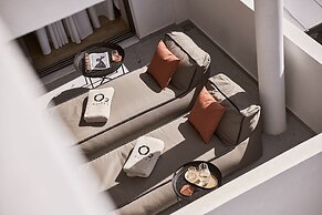Cama Luxury Suites Glyfada