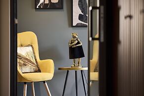 Cama Luxury Suites Glyfada