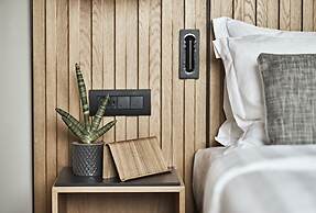 Cama Luxury Suites Glyfada