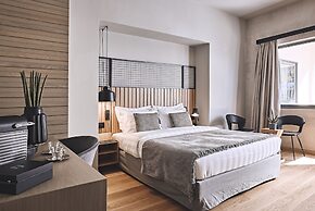 Cama Luxury Suites Glyfada