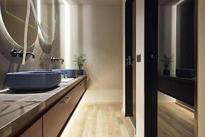 Cama Luxury Suites Glyfada