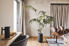 Cama Luxury Suites Glyfada