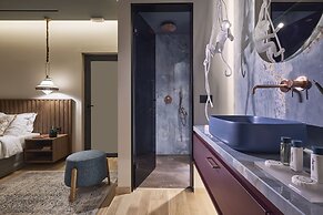 Cama Luxury Suites Glyfada