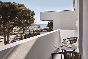 Cama Luxury Suites Glyfada