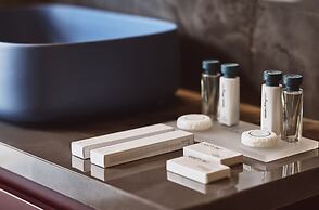Cama Luxury Suites Glyfada