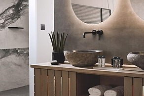 Cama Luxury Suites Glyfada