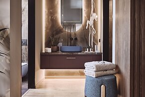 Cama Luxury Suites Glyfada