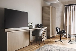 Cama Luxury Suites Glyfada