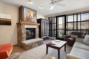 320 Chapel Square 2 Bedroom Condo by RedAwning