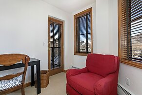 320 Chapel Square 2 Bedroom Condo by RedAwning