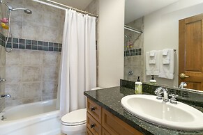 320 Chapel Square 2 Bedroom Condo by RedAwning