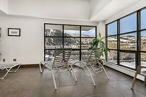 320 Chapel Square 2 Bedroom Condo by RedAwning