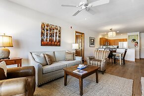 320 Chapel Square 2 Bedroom Condo by RedAwning