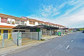 OYO 90493 JL Homestay