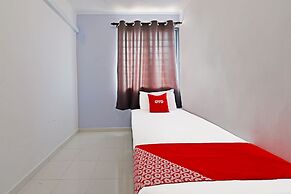 OYO 90493 JL Homestay