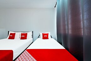 OYO 90493 JL Homestay