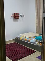 OYO Home 90496 Delima Homestay