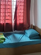 OYO Home 90496 Delima Homestay