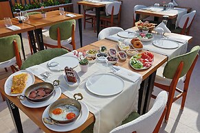 Cesme Sarezya Boutique Hotel