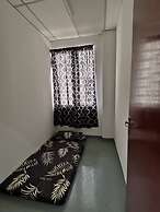 Spot ON 90500 Sri Rampai Metro Hostel