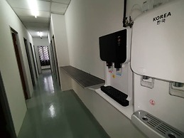 Spot ON 90500 Sri Rampai Metro Hostel