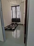 Spot ON 90500 Sri Rampai Metro Hostel