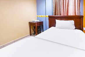 OYO 90486 Station Hotel