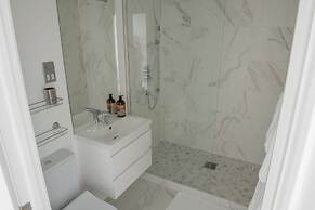 Toothbrush Apartments - 3 Bed Penthouse