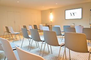 Hotel Yac Paris Clichy, A Member Of Radisson Individuals
