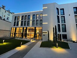 Hotel Yac Paris Clichy, A Member Of Radisson Individuals