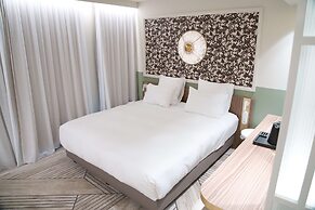 Hotel Yac Paris Clichy, A Member Of Radisson Individuals