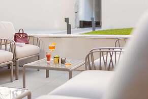 Hotel Yac Paris Clichy, A Member Of Radisson Individuals