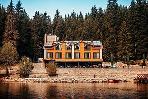 Savsat Karagol Hotel