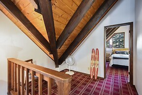 Modern Rustic Retreat