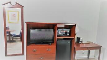 Rancho San Diego Inn & Suites