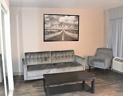 Rancho San Diego Inn & Suites