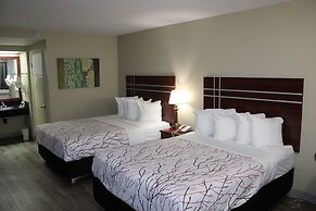 Rancho San Diego Inn & Suites