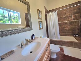 Blue Paloma Bed & Breakfast