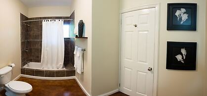 Blue Paloma Bed & Breakfast