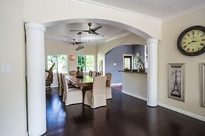 Blue Paloma Bed & Breakfast