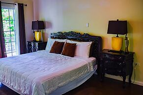 Blue Paloma Bed & Breakfast