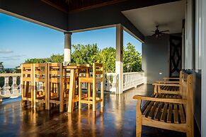 Blue Paloma Bed & Breakfast