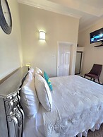 Blue Paloma Bed & Breakfast