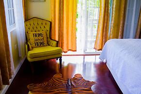 Blue Paloma Bed & Breakfast