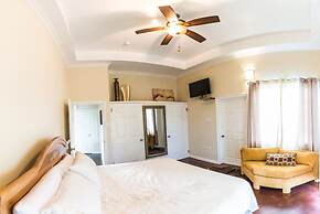 Blue Paloma Bed & Breakfast