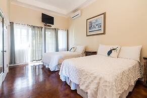 Blue Paloma Bed & Breakfast